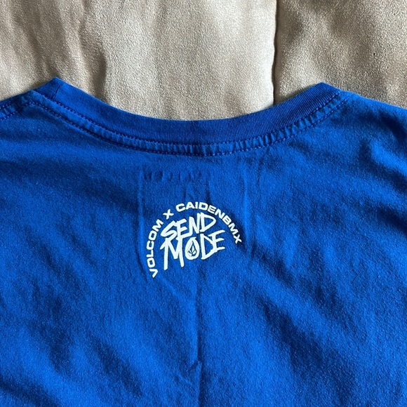 Volcom boys blue tshirt size XL Caiden BMX graphics - Picture 5 of 5